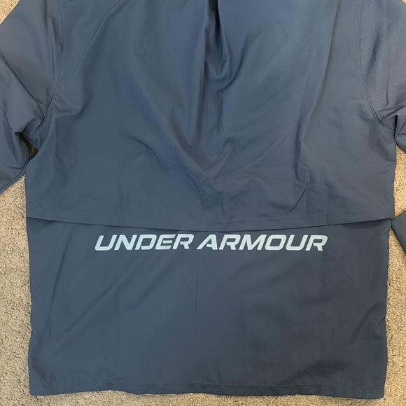 Fitted Storm Men’s running jacket - Picture 3 of 8